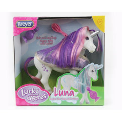 Breyer Activity Luna Bath Time Unicorn