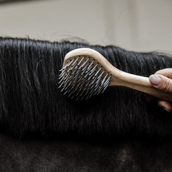 Kentucky Horsewear Deluxe Mane Brush
